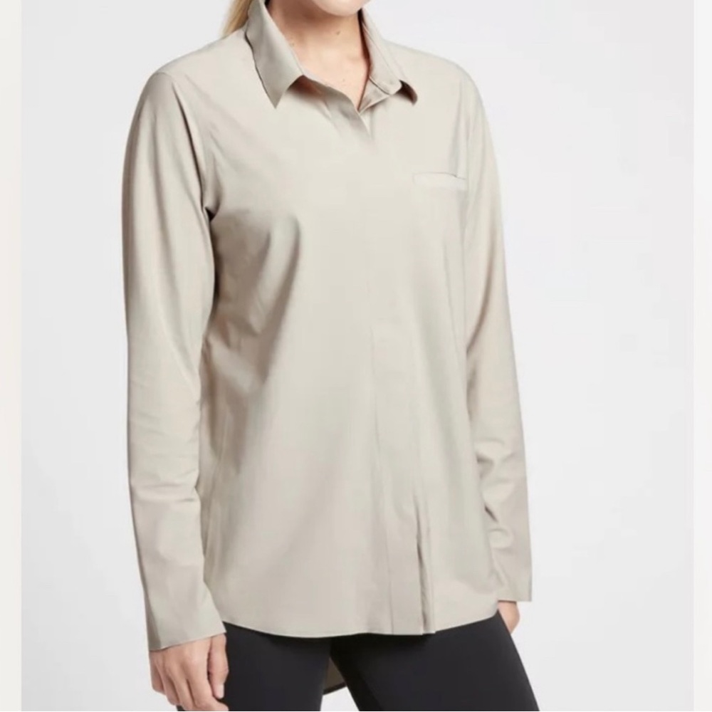 Athleta Urbanite Top